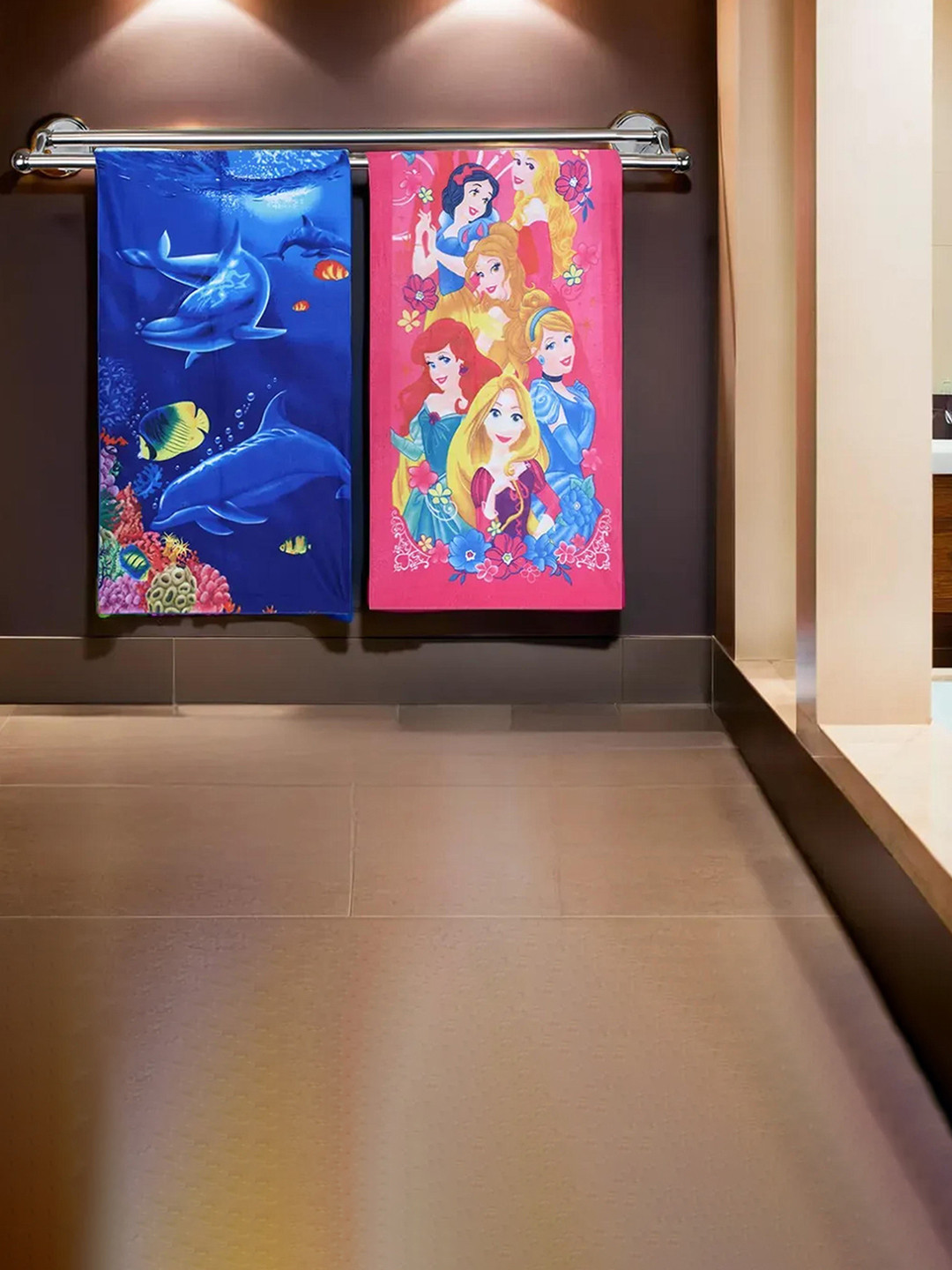 Kuber Industries Kids Set Of 2 Blue & Pink Aquarium & Princess Printed Super Absorbent 350 GSM Cotton Bath Towels