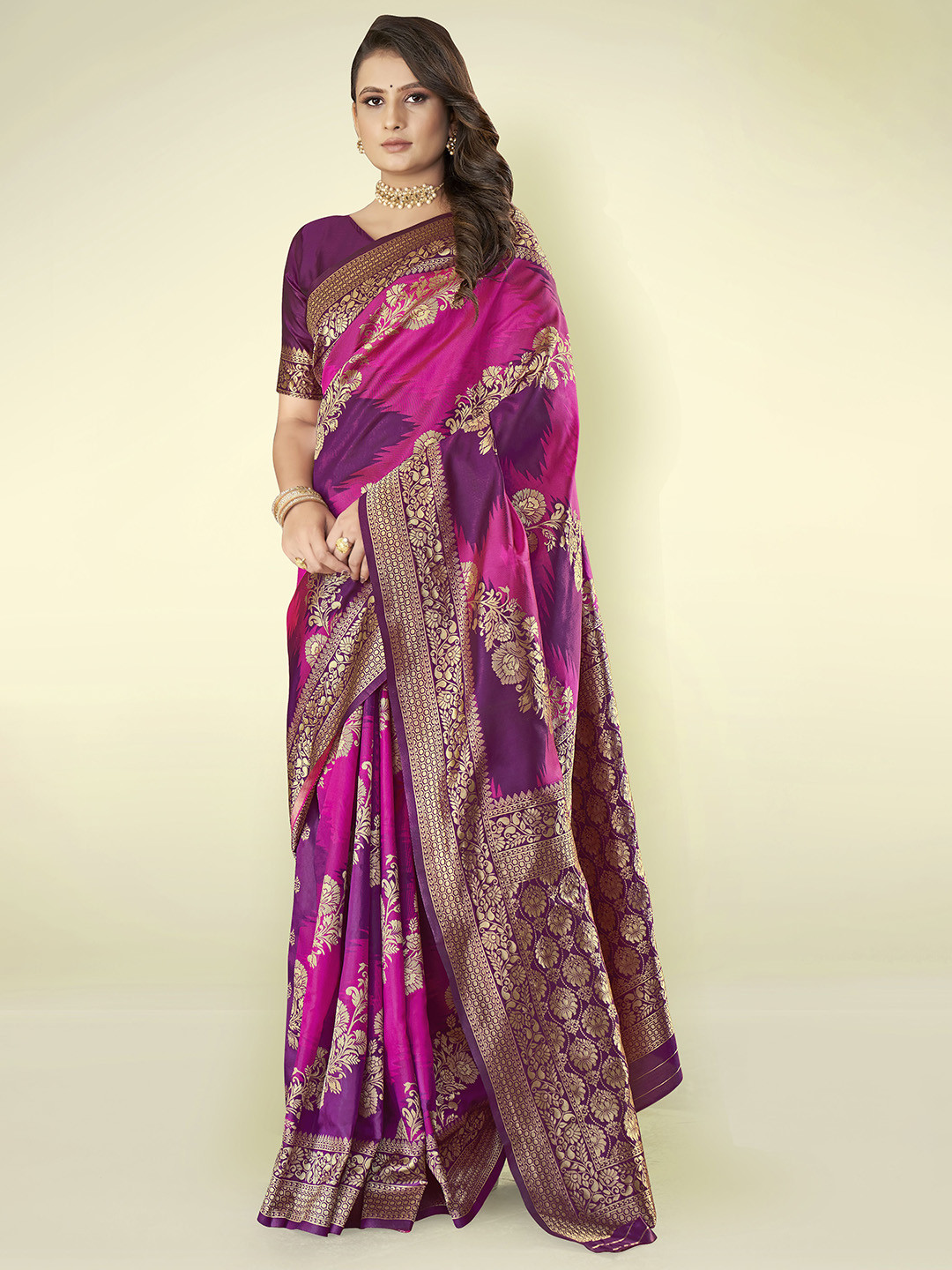 MANOHARI Woven Design Zari Silk Blend Banarasi Saree