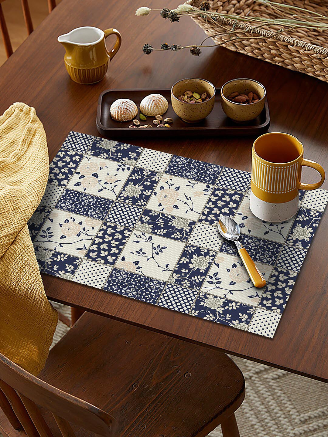 AEROHAVEN Blue & Off White Set of 4 Floral Printed Dining Table Placemats