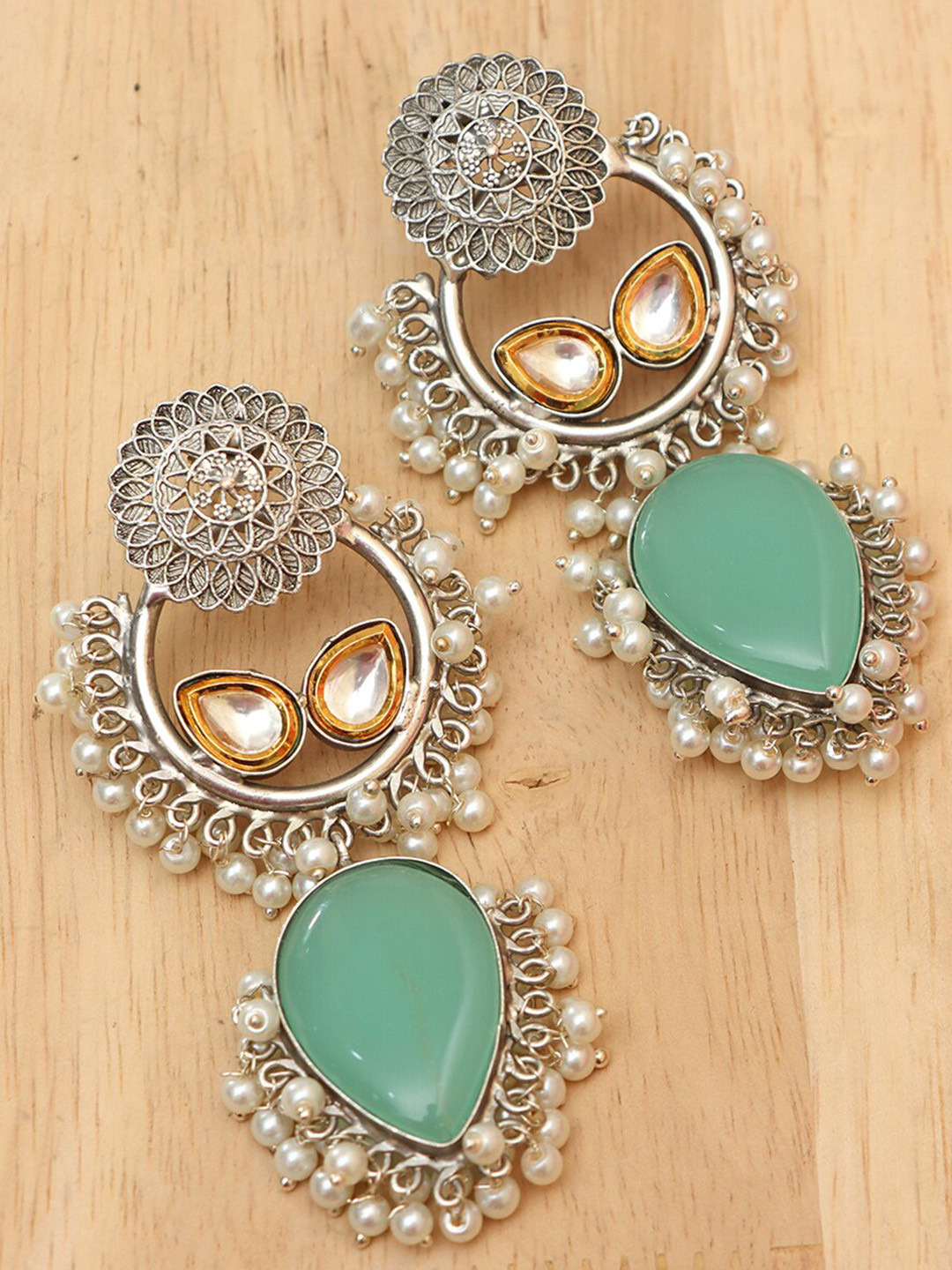 Ozanoo Handmade Kundan Drop Earrings