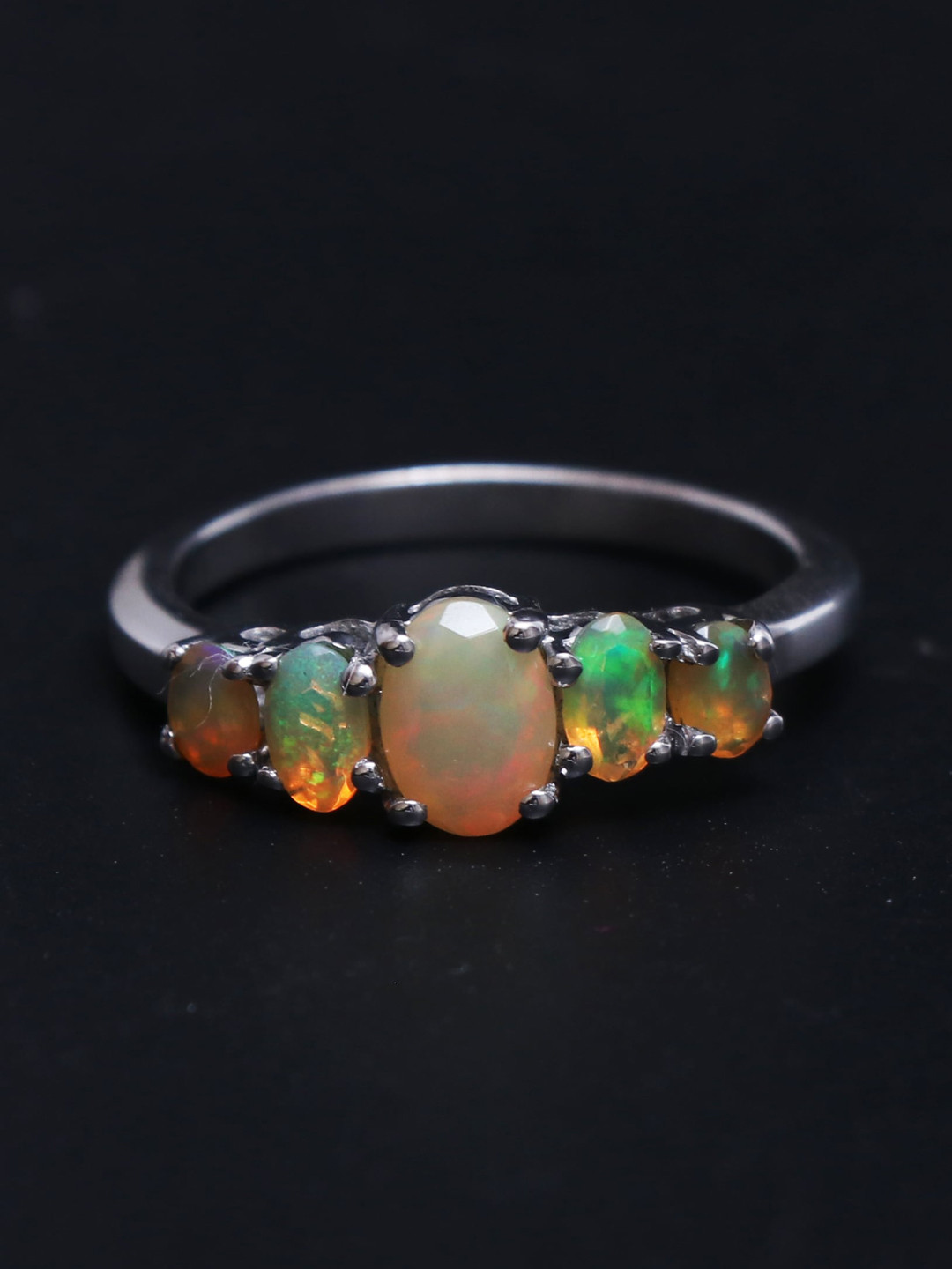 HIFLYER JEWELS Sterling Silver Opal Gemstone Studded Antique Finger Ring