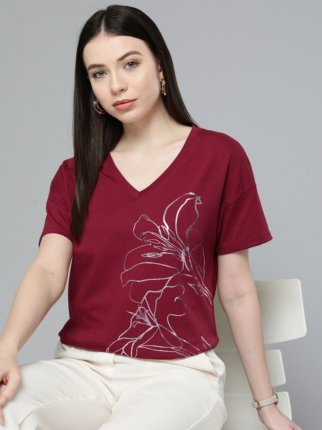Chemistry Floral Printed V-Neck  Cotton T-shirt