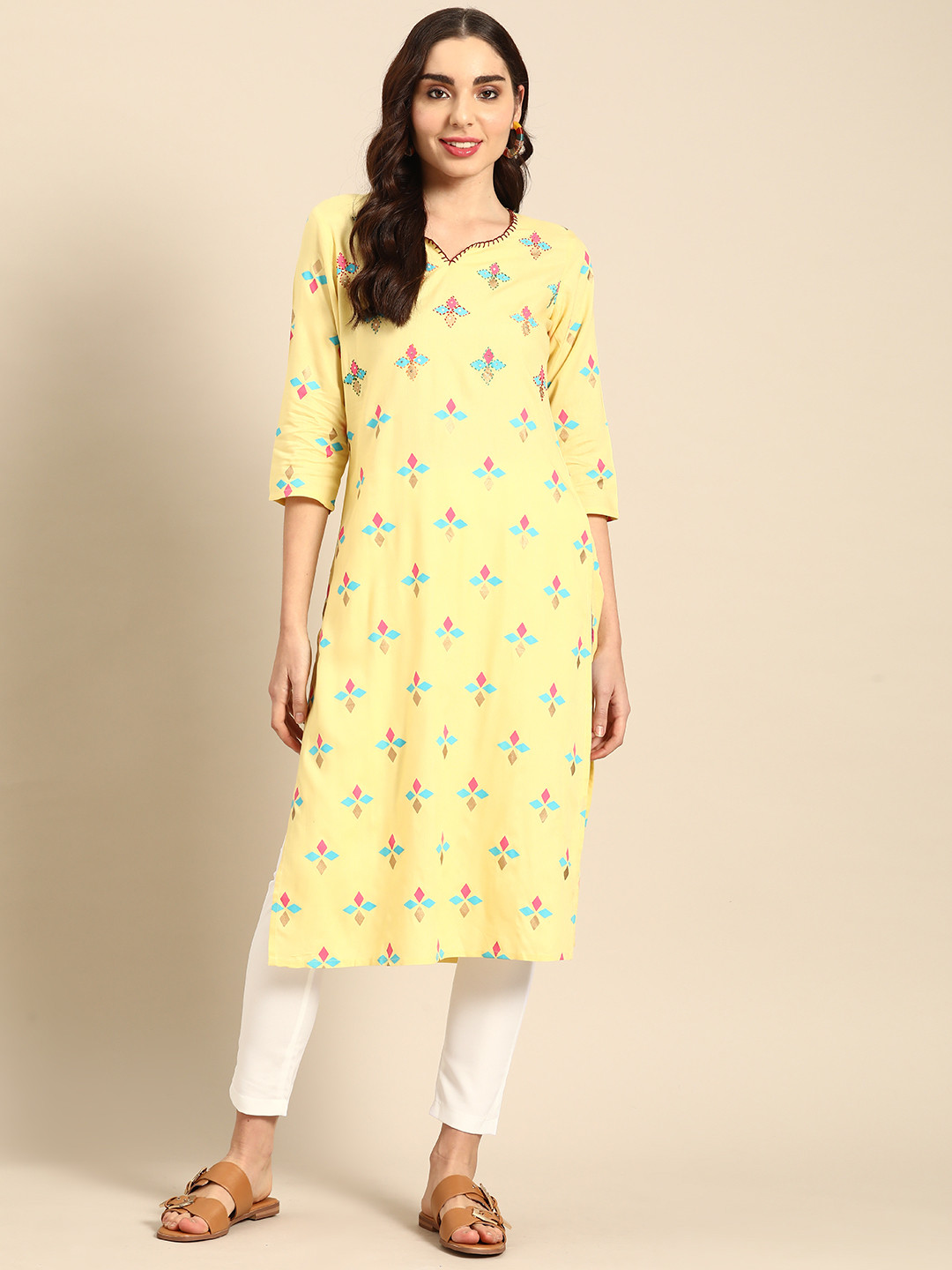 Sangria Women Floral Printed Kantha Work Kurta
