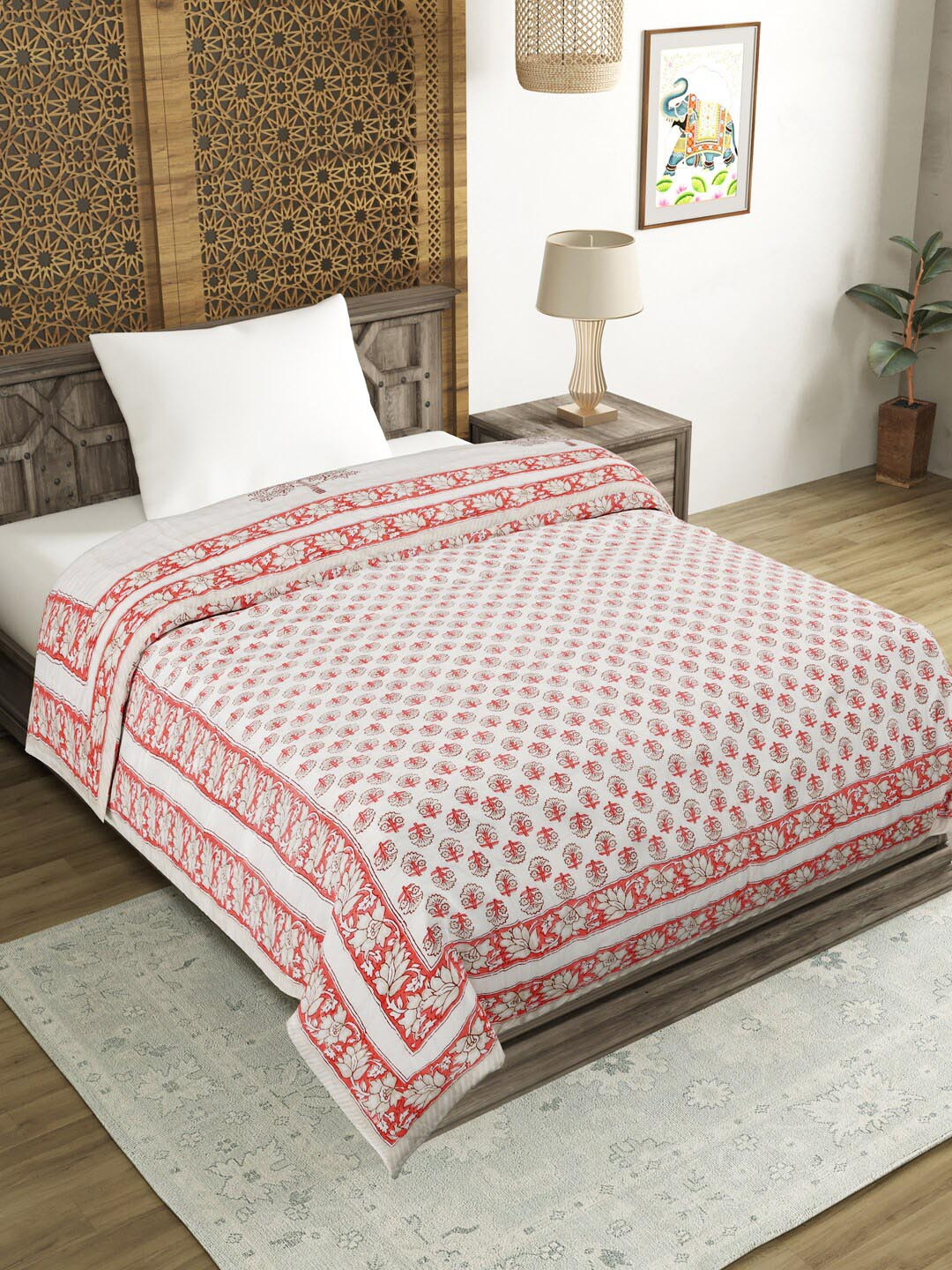 BLOCKS OF INDIA Off White & Peach Floral Mild Winter 350 GSM Pure Cotton Single Bed Quilt