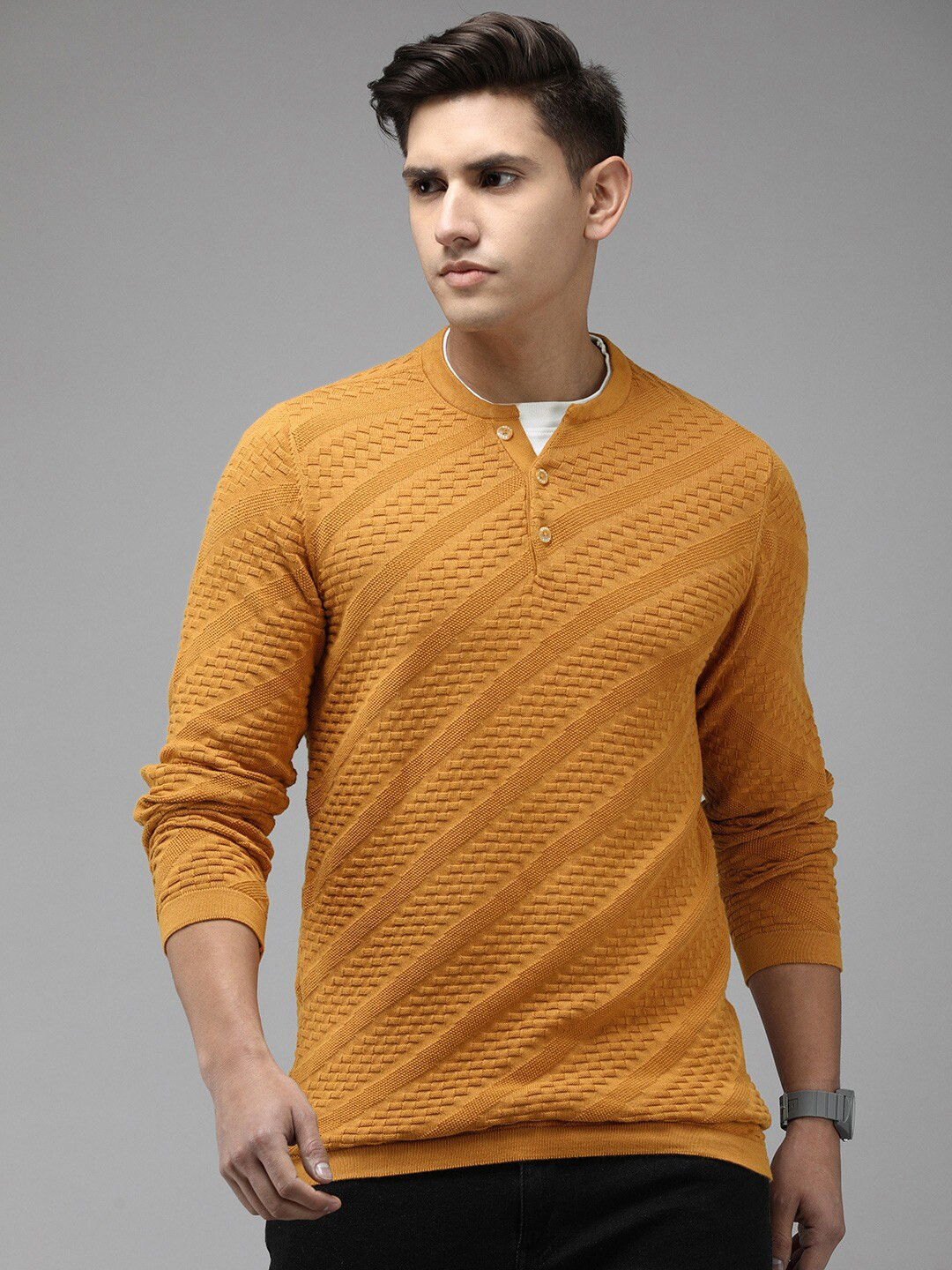 THE BEAR HOUSE Ardor Edition Men Self Design Henley Neck Slim Fit T-shirt