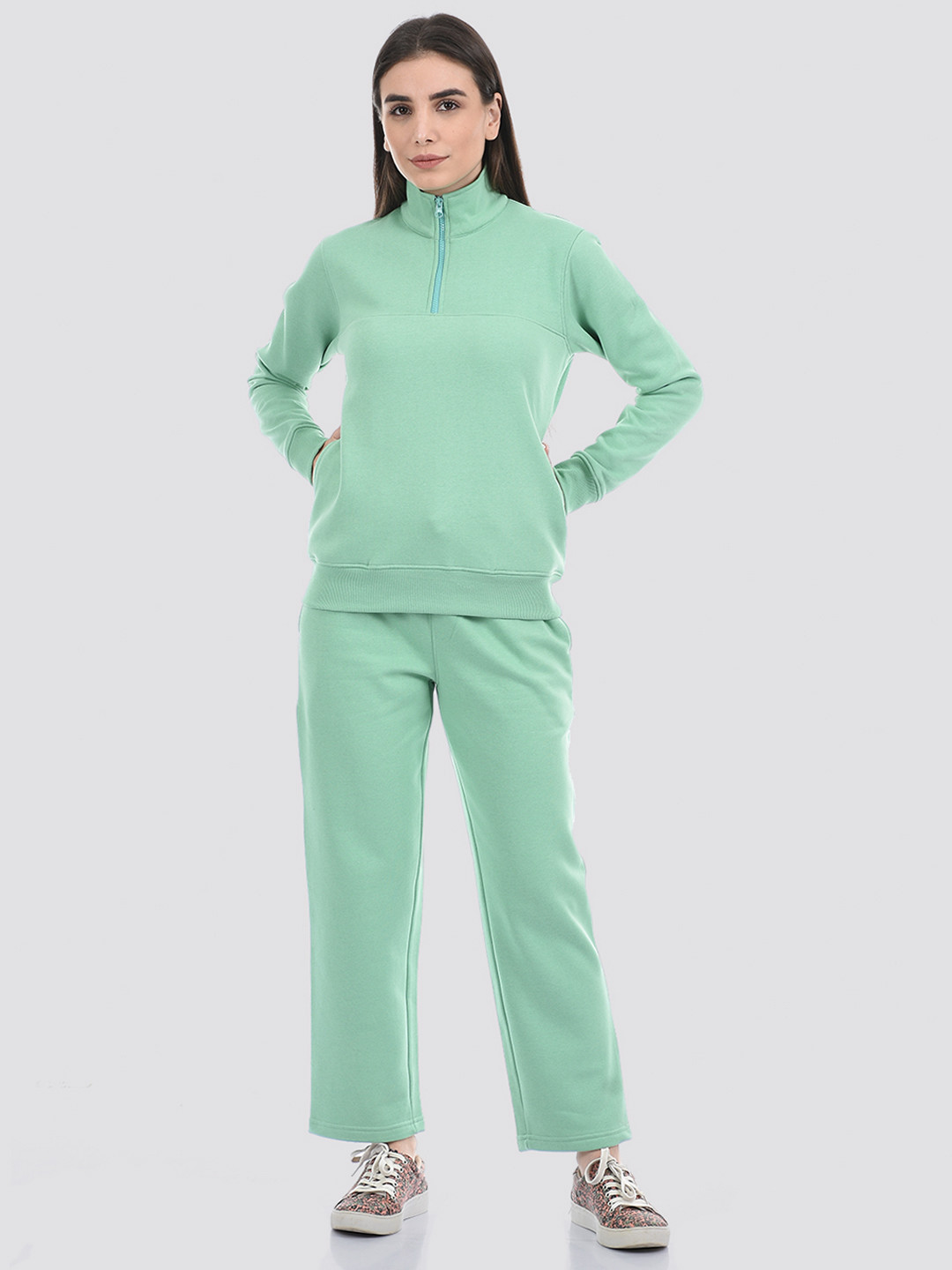 ONEWAY Women Solid Mock Collar Half Zipper Tracksuit