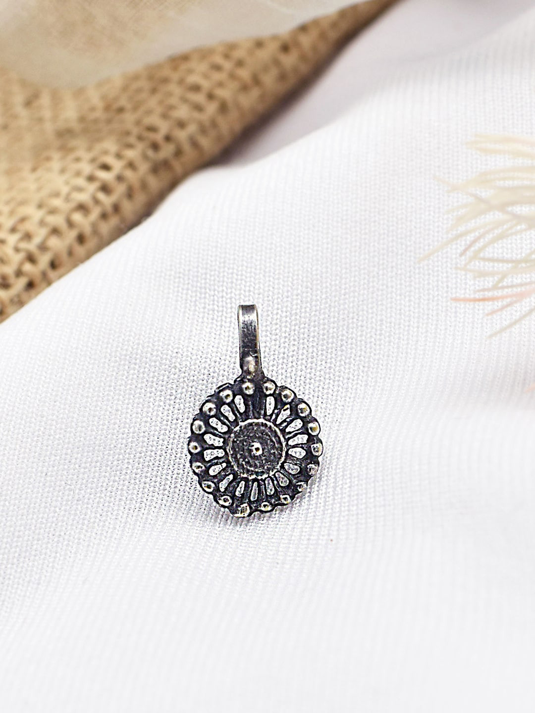 TEEJH Silver Plated Oxidised Slip-On Nosepin