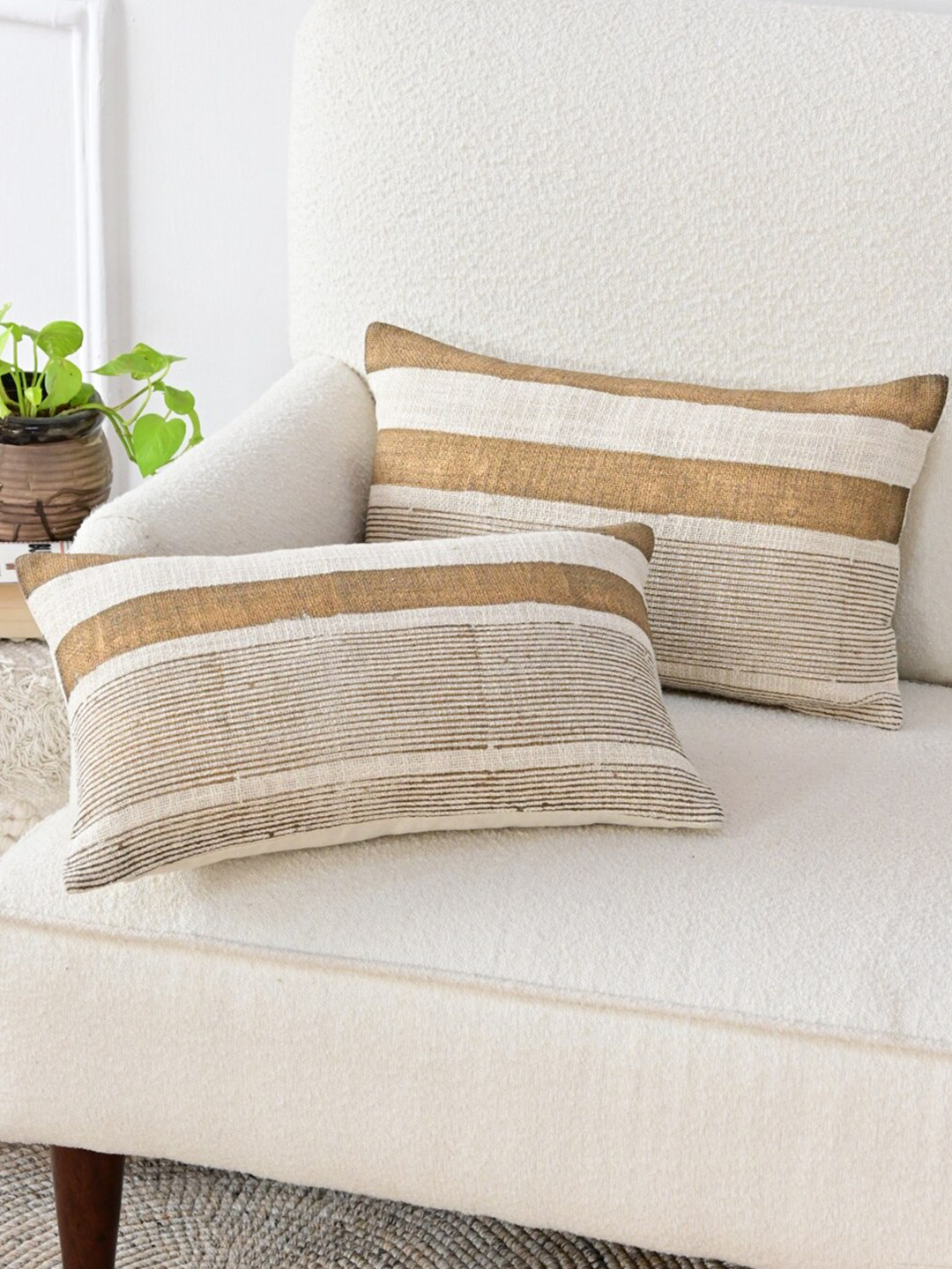 Art Avenue White & Gold-Toned Set of 2 Striped Rectangle Cushion Covers
