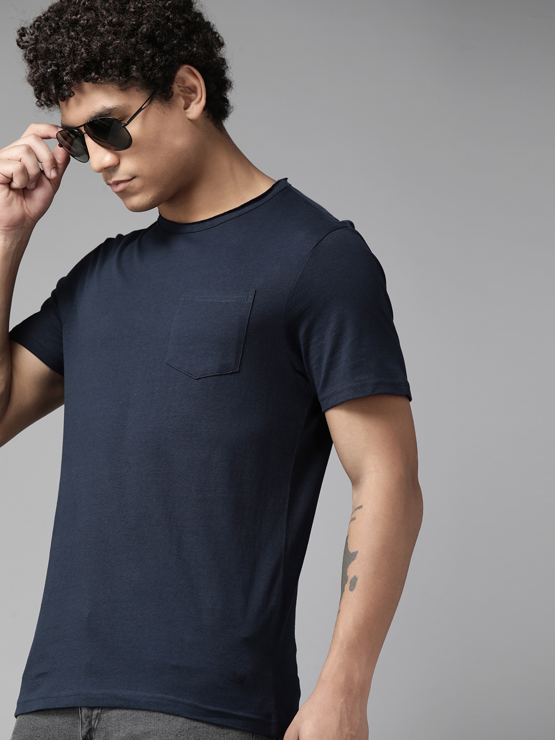 The Roadster Lifestyle Co. Solid Pure Cotton Pocket T-shirt