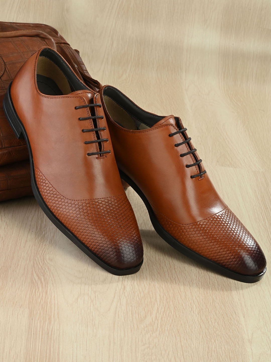 House of leather shoes store