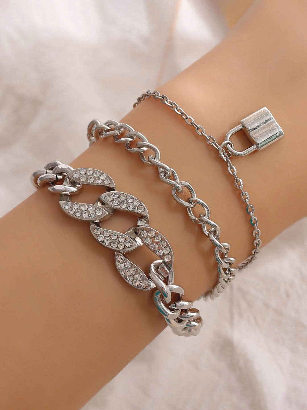 Jewels Galaxy Women Silver-Toned Silver-Plated Link Bracelet