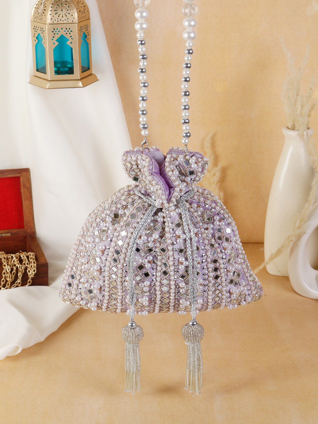 Swisni Embroidered Potli Clutch
