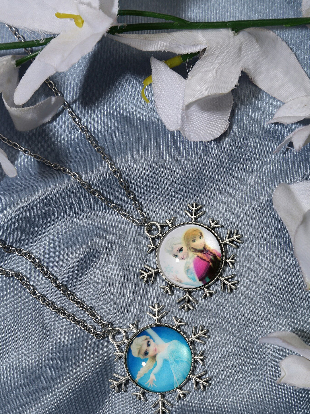 EL REGALO Girls Silver-Plated Necklace