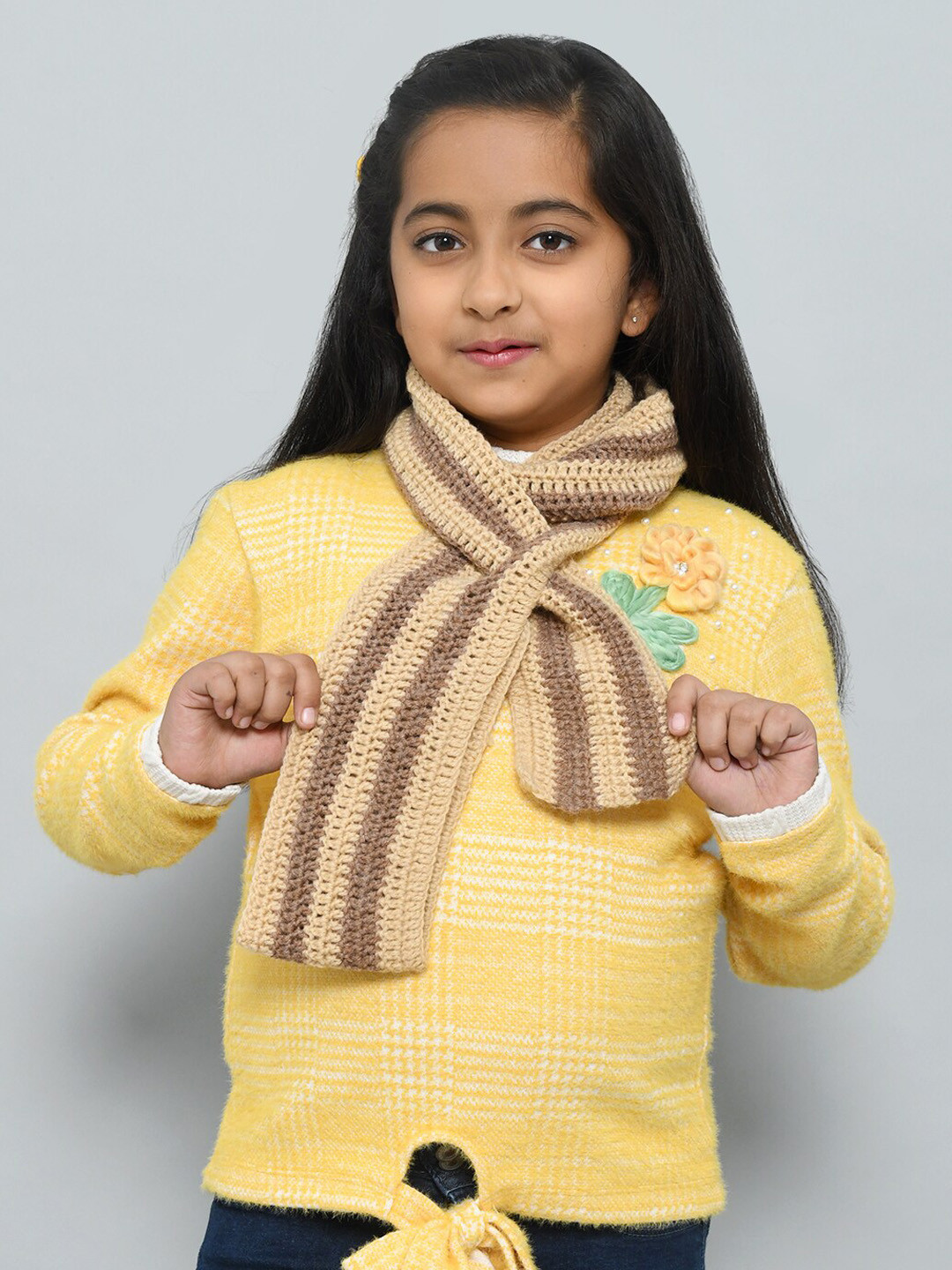 FUNKRAFTS Girls Patterned Woolen Winter Muffler