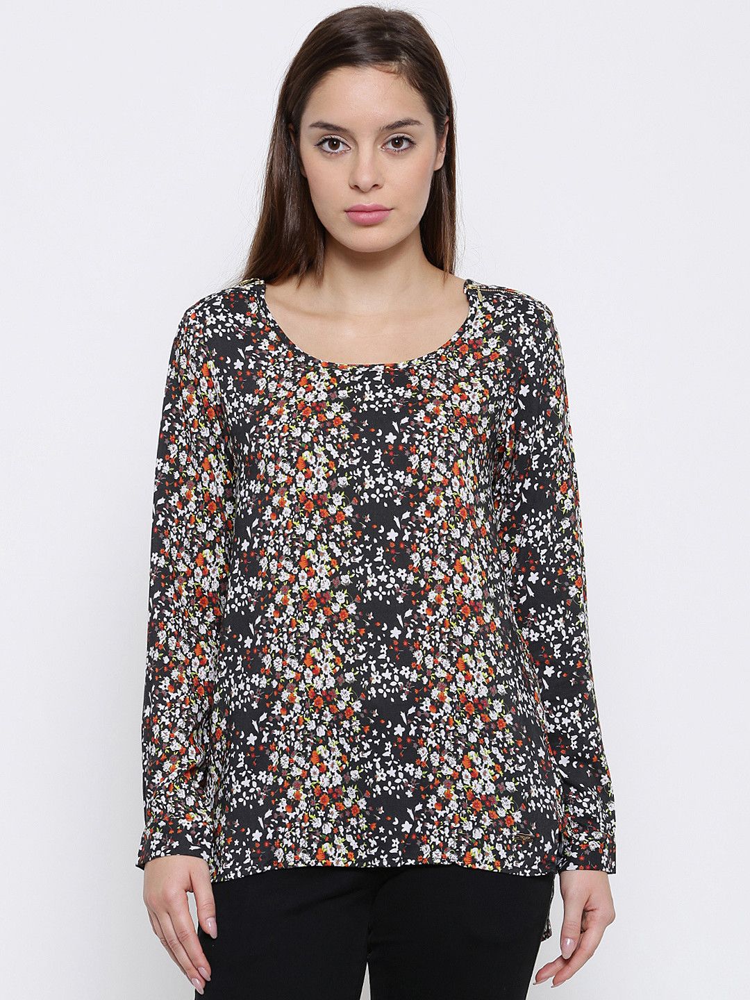 Park Avenue Woman Black Floral Print High-Low Top