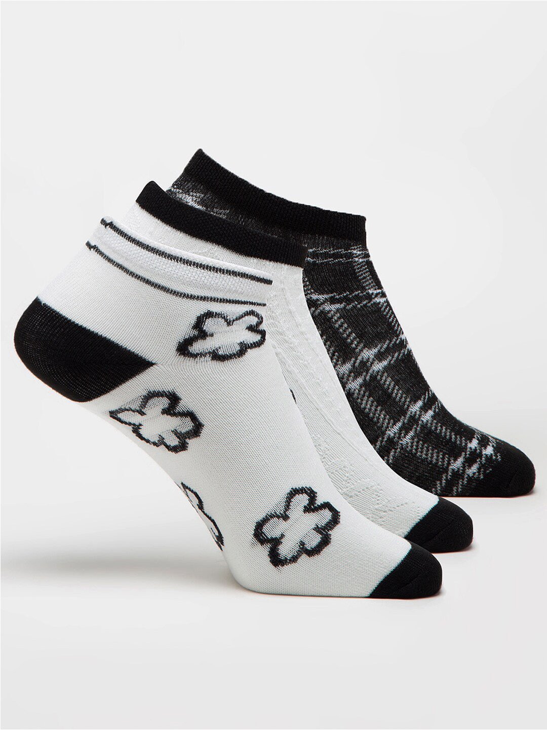 J Style Women Set Of 3 Assorted Shoe Liners