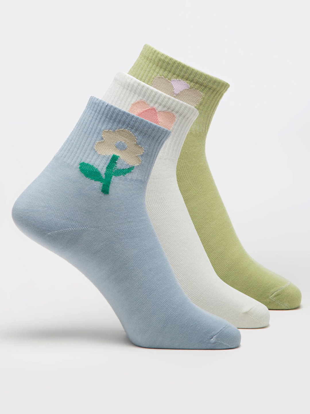 J Style Women Pack Of 3 Floral Patterned Ankle-Length Socks