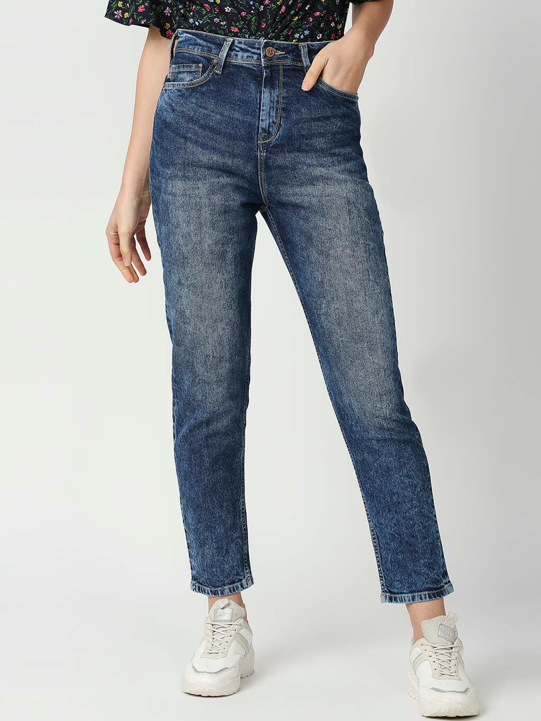 Pepe Jeans Women Blue Relaxed Fit High-Rise Low Distress Heavy Fade Cotton Jeans