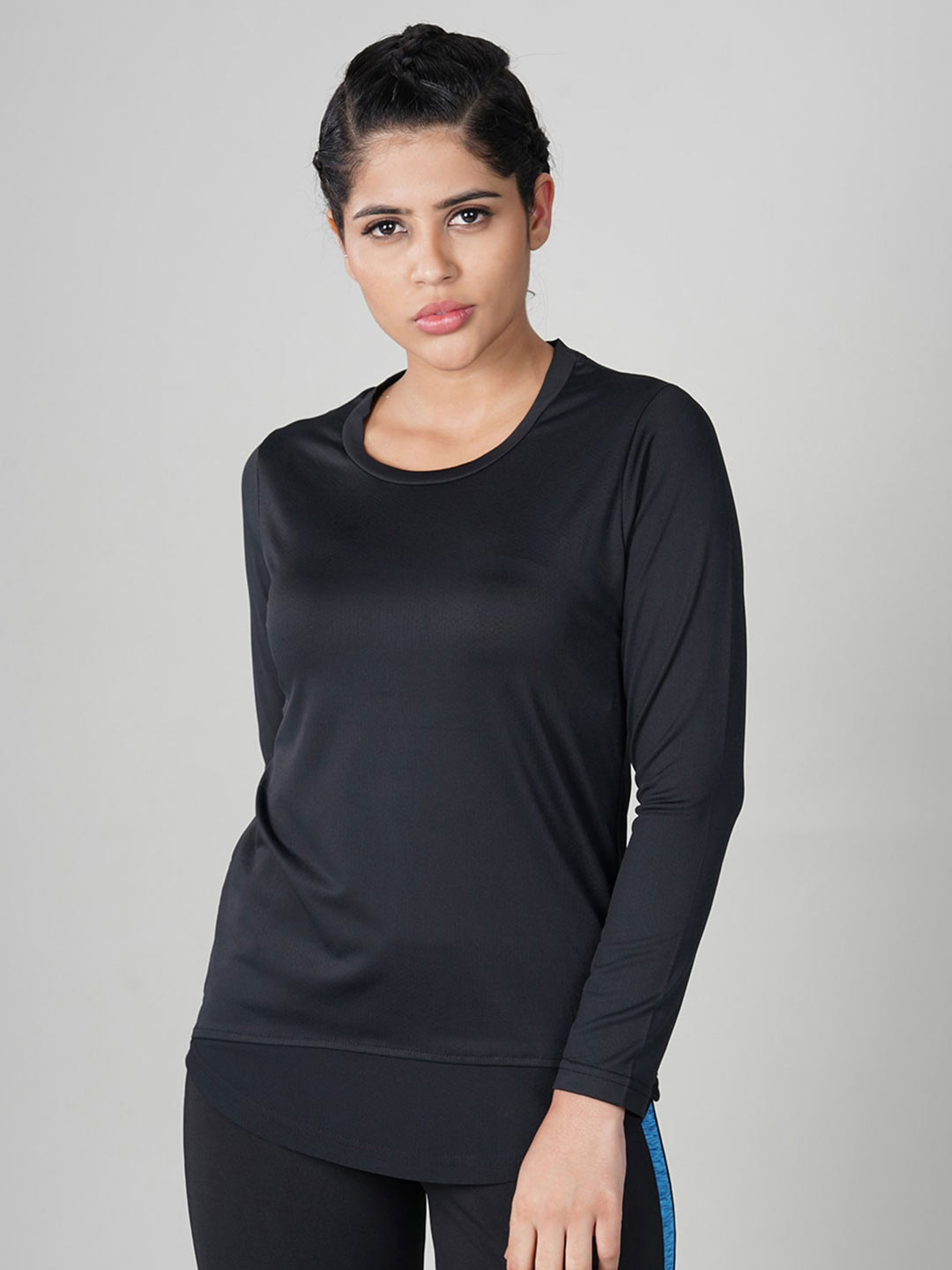 NIVIA Women Black Moisture Wicking T-shirt