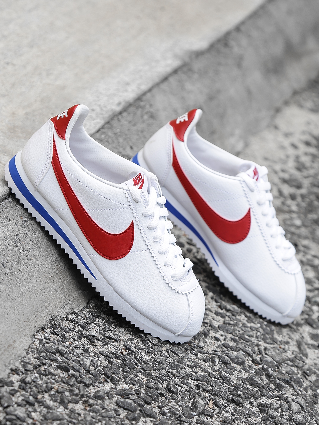 Buy Men's Nike Classic Cortez Leather Shoe - Casual Shoes for Men 2147419 |  Myntra