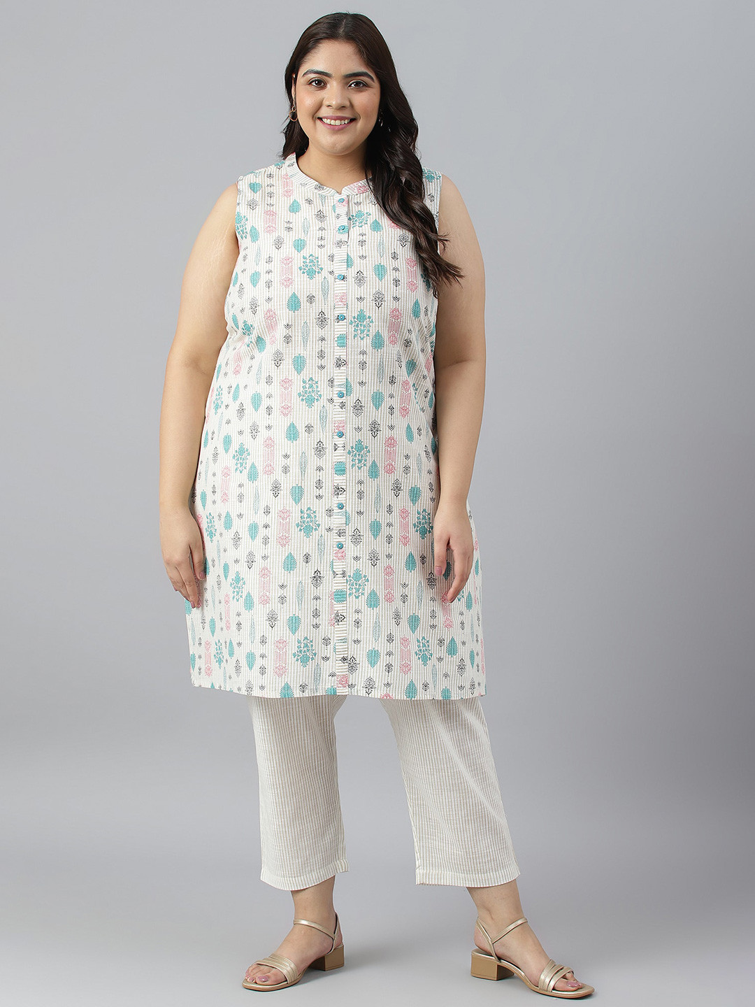 AURELIA Plus Size Floral Printed Sleeveless Pure Cotton Kurta with Trousers