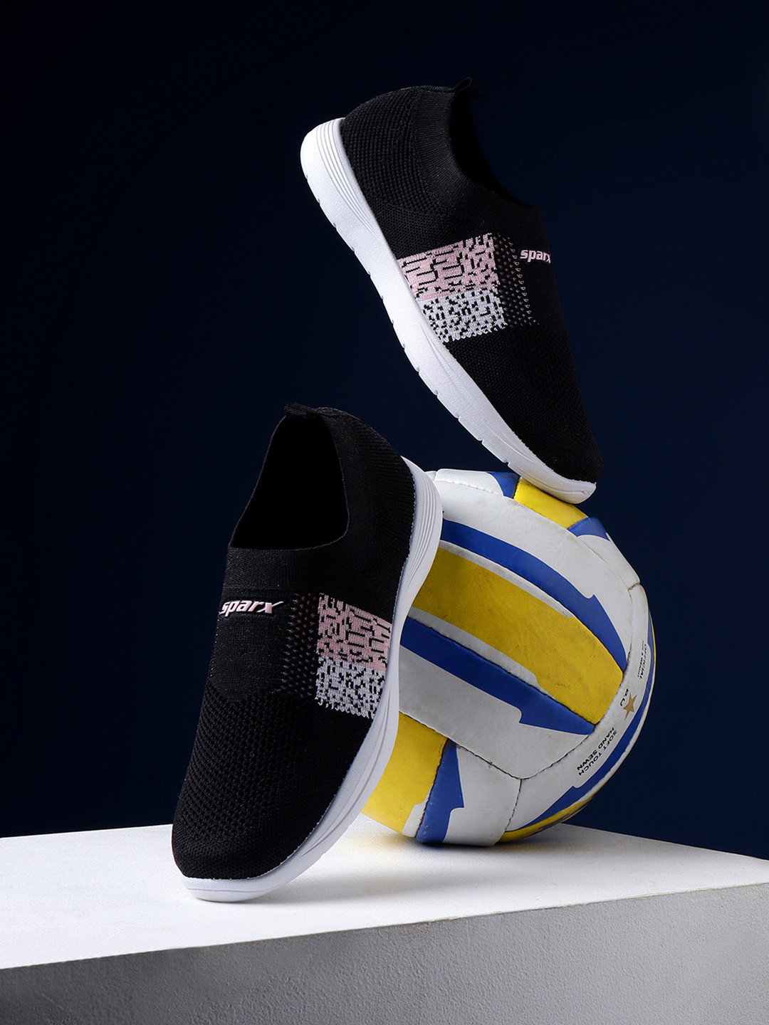 Sparx Women SL-196 Non-Marking Running Shoes