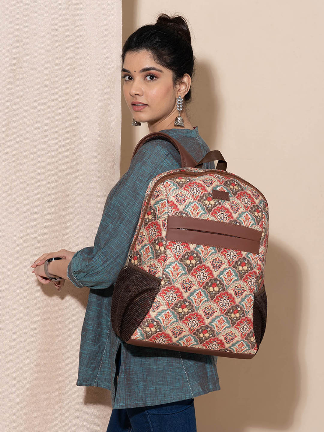 ZOUK Women  Geometric Backpack