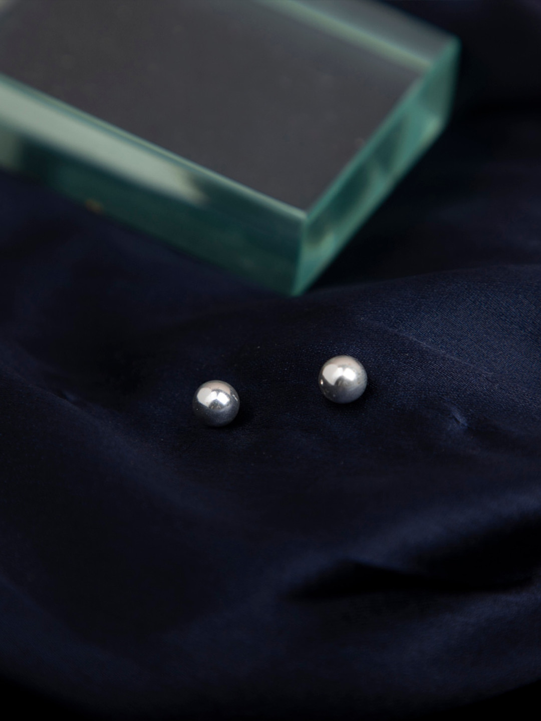 Arte Jewels Oxidized Classic Studs Earrings