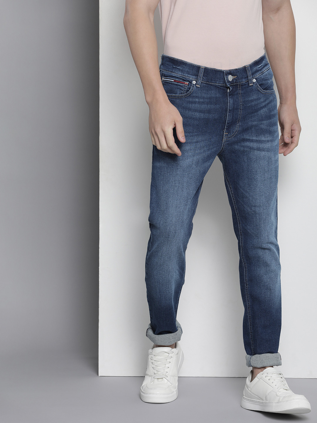 Tommy Hilfiger Men Simon Skinny Fit Heavy Fade Stretchable Jeans