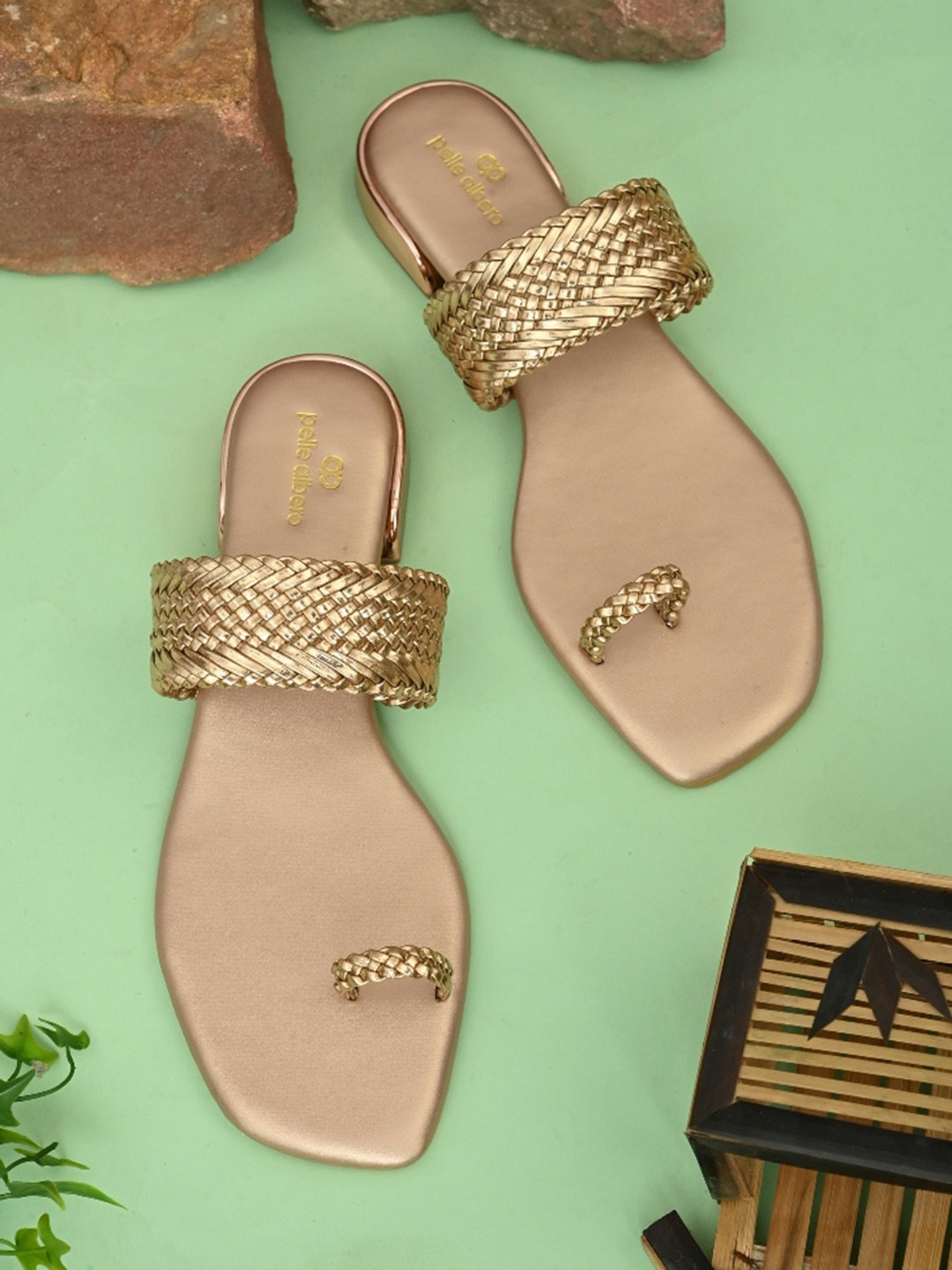 pelle albero Women Square One Toe Flats