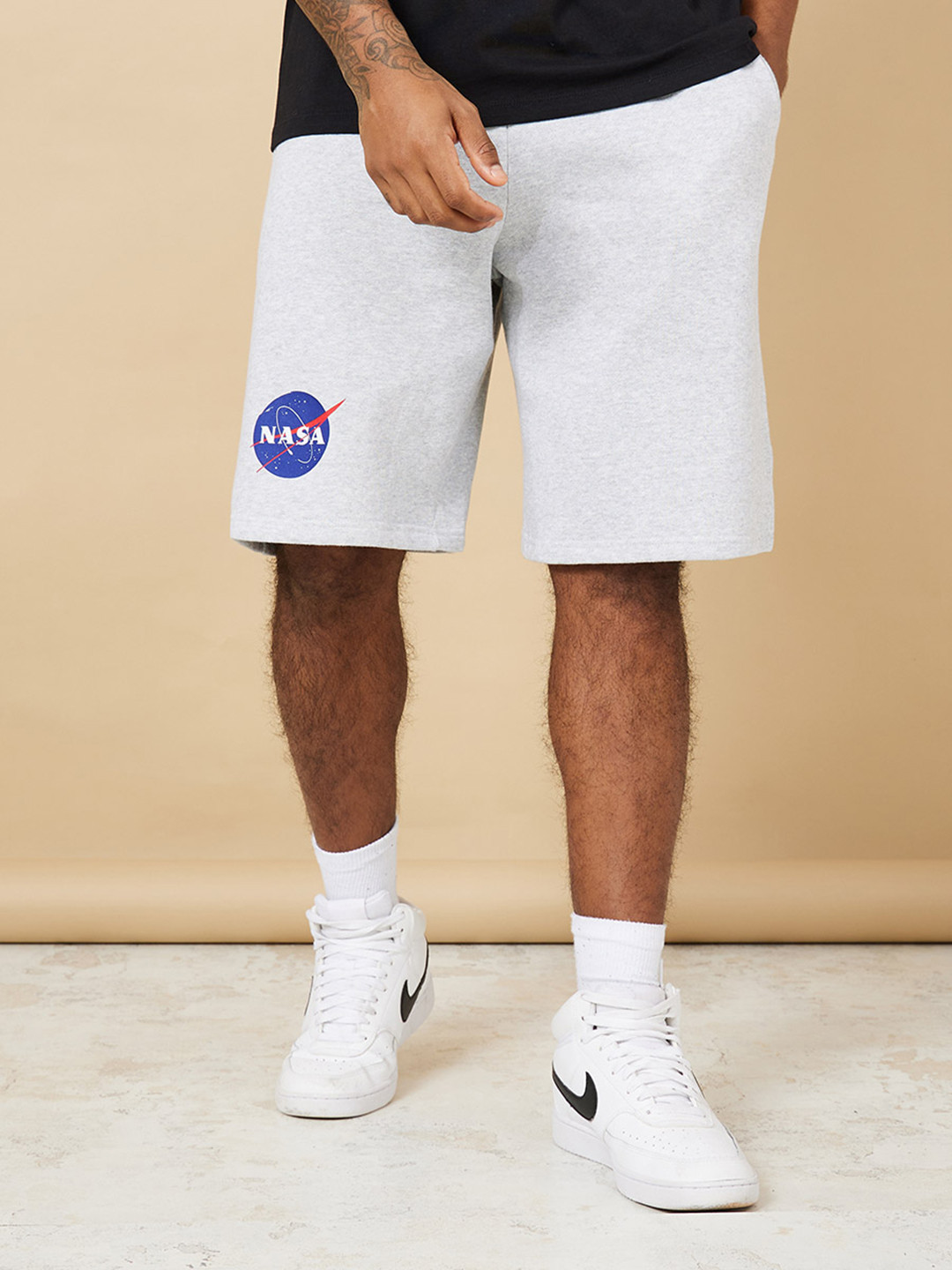 Styli Men Solid Oversized Shorts