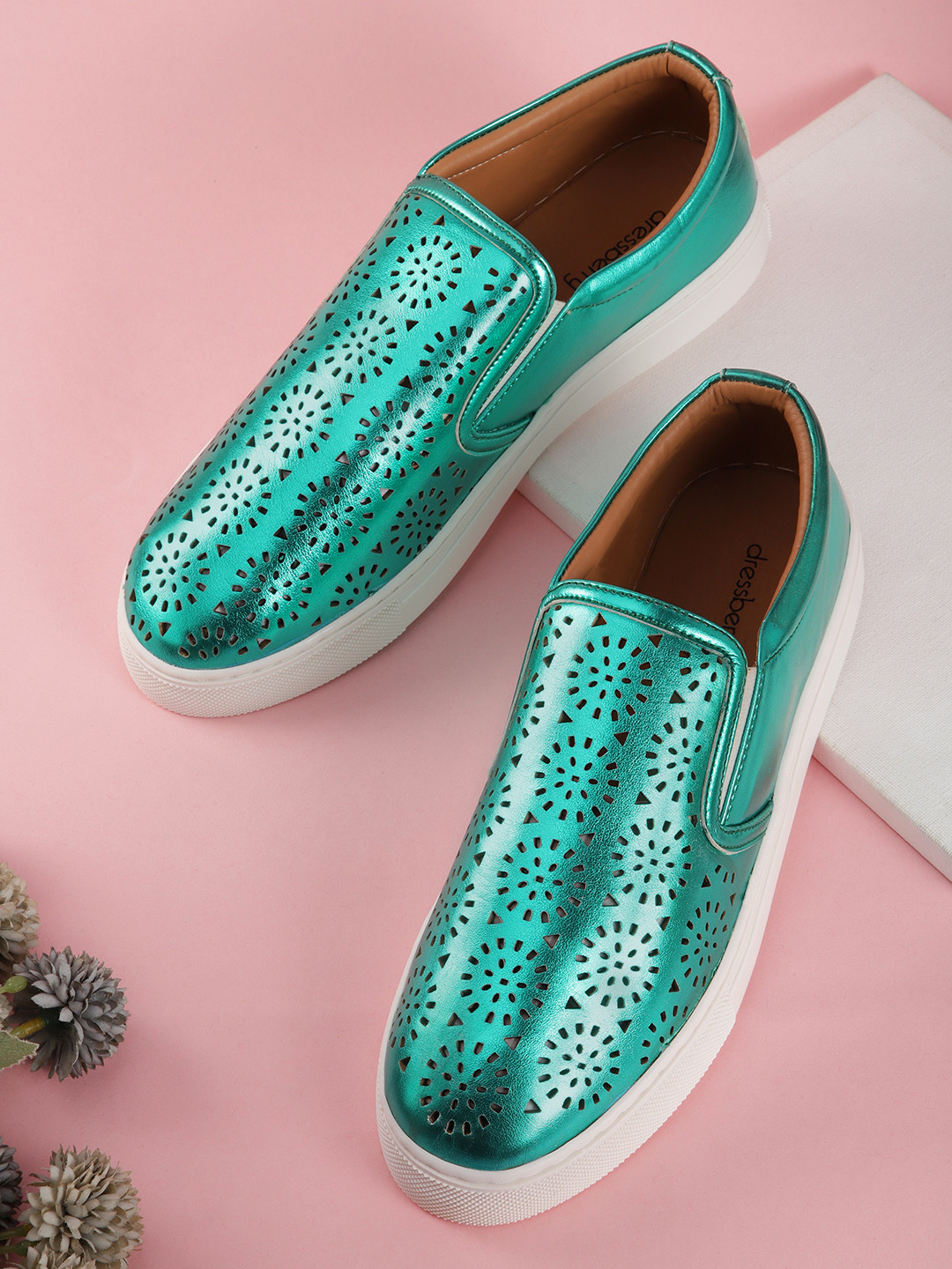 DressBerry Women Cut Work Slip-On Sneakers