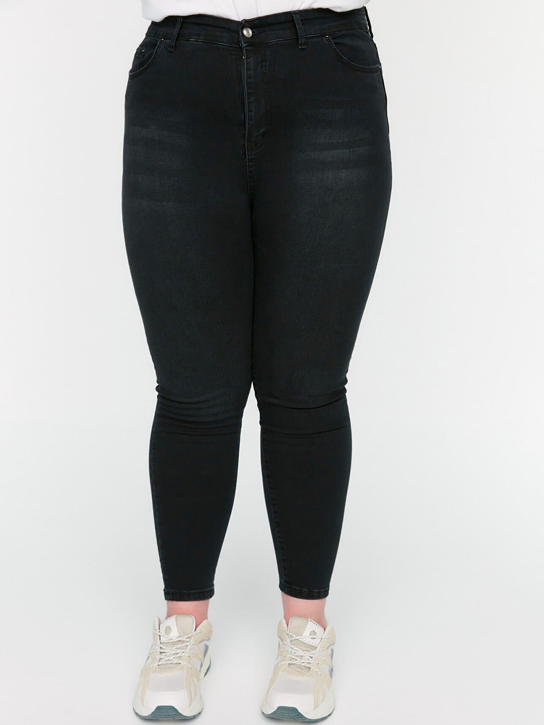 Trendyol Women Plus Size Mildly Distressed Jeans