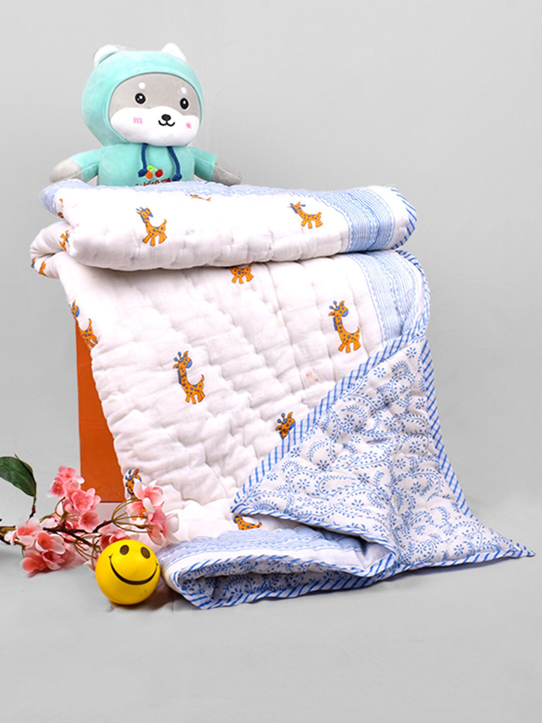 Moms Home Kids Yellow & White Printed Mild Winter 500 GSM Organic Cotton Single Bed Quilt