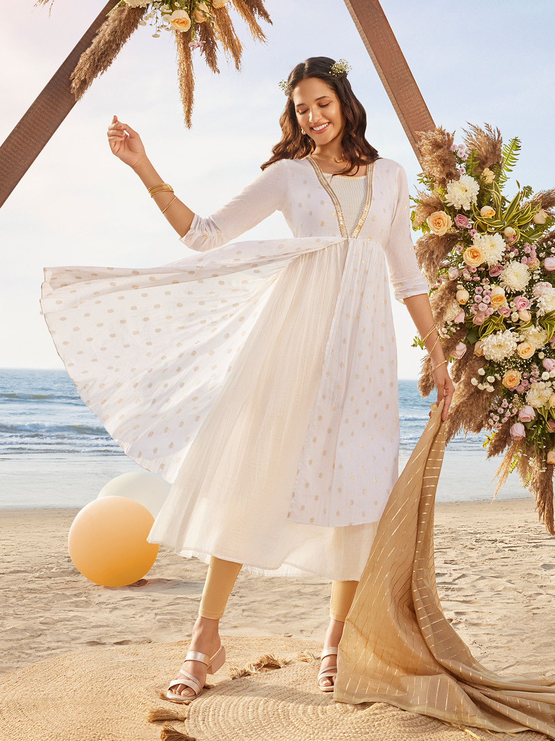 AURELIA Women Abstract Printed Layered Anarkali Kurta