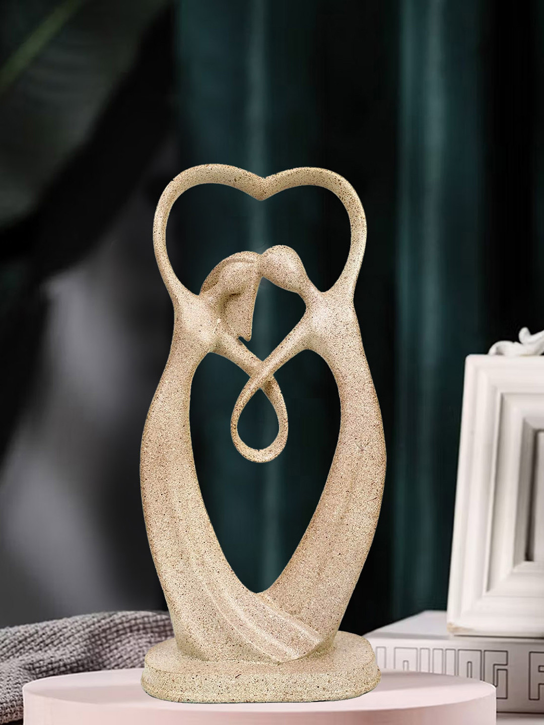 TIED RIBBONS Valentine Romantice Couple Beige Polyresin Glossy Living Room Medium Showpiece - 5.5 Inches