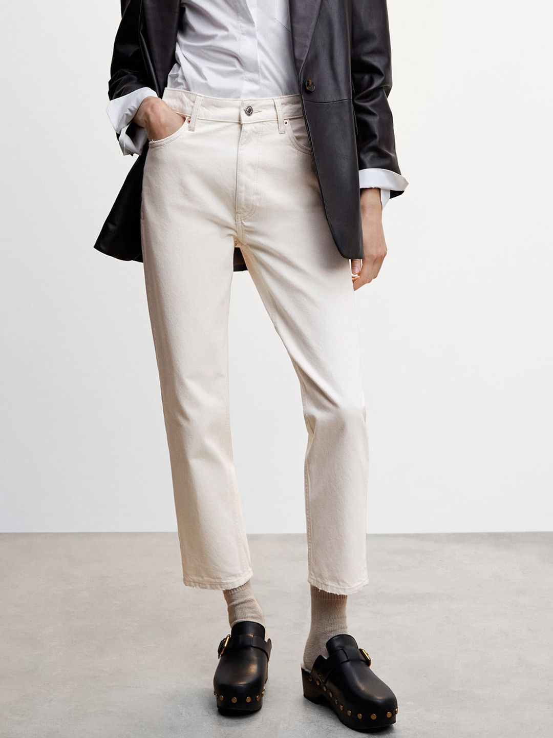 MANGO Women Pure Cotton Mom Fit High-Rise Sustainable Jeans