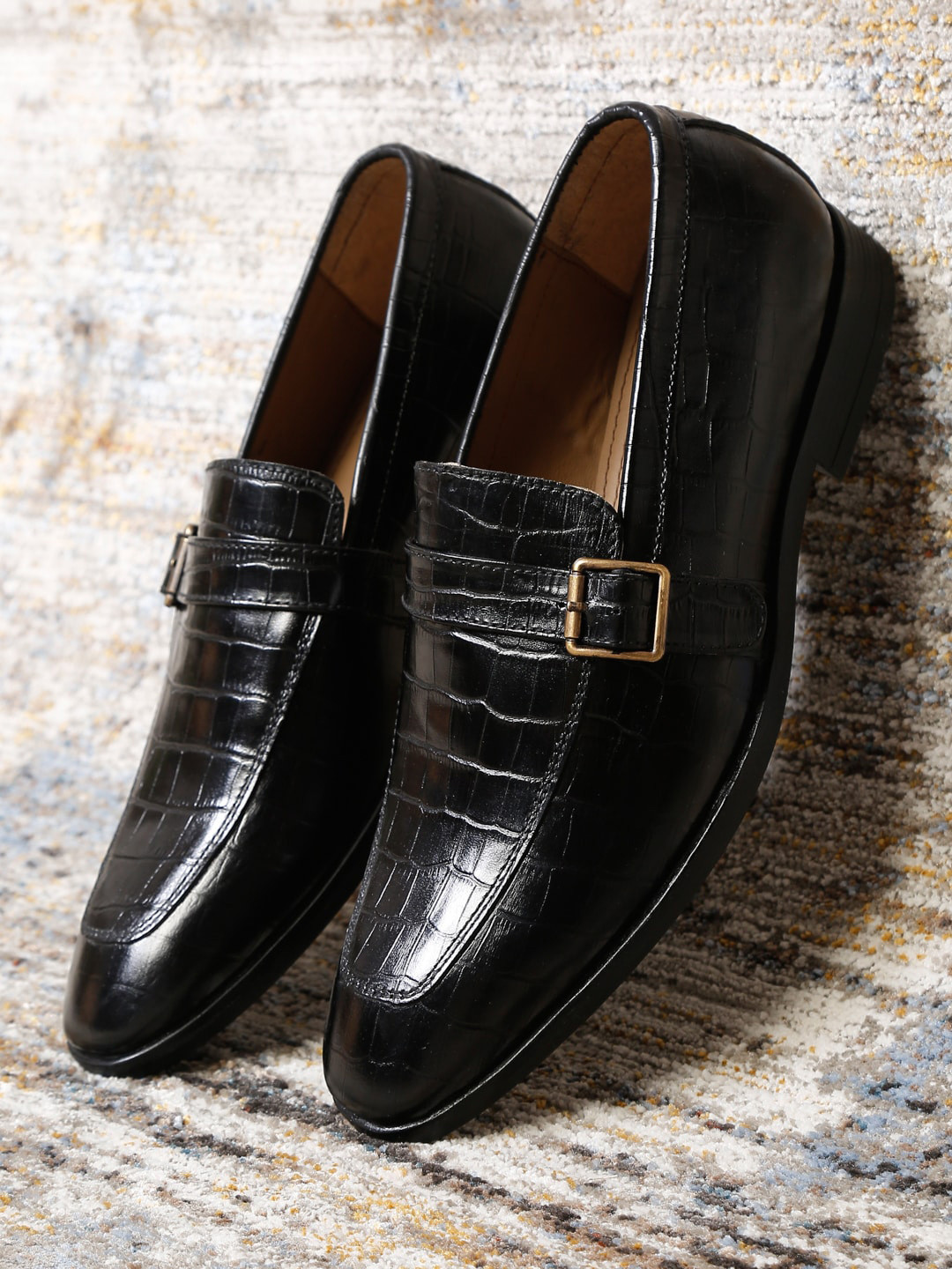 LOUIS STITCH Men Textured Leather Lightweight Loafers