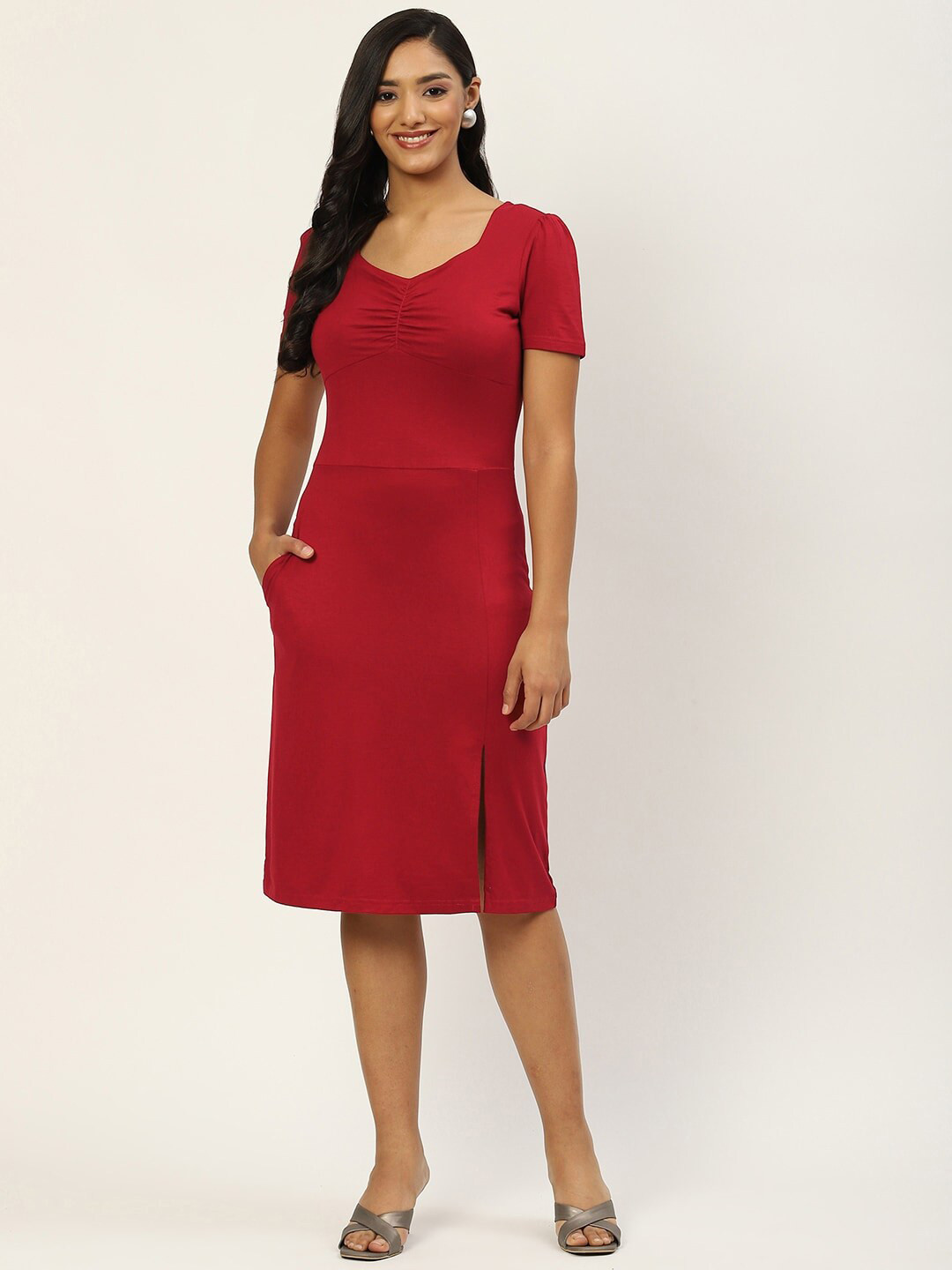 BRINNS Gathered Detailed Knee Length Sheath Dress