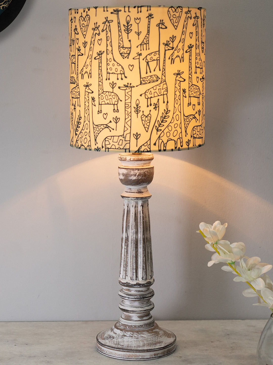 Homesake Traditional Country Cottage Beige & Black Printed Table Lamp With Savannah Shade