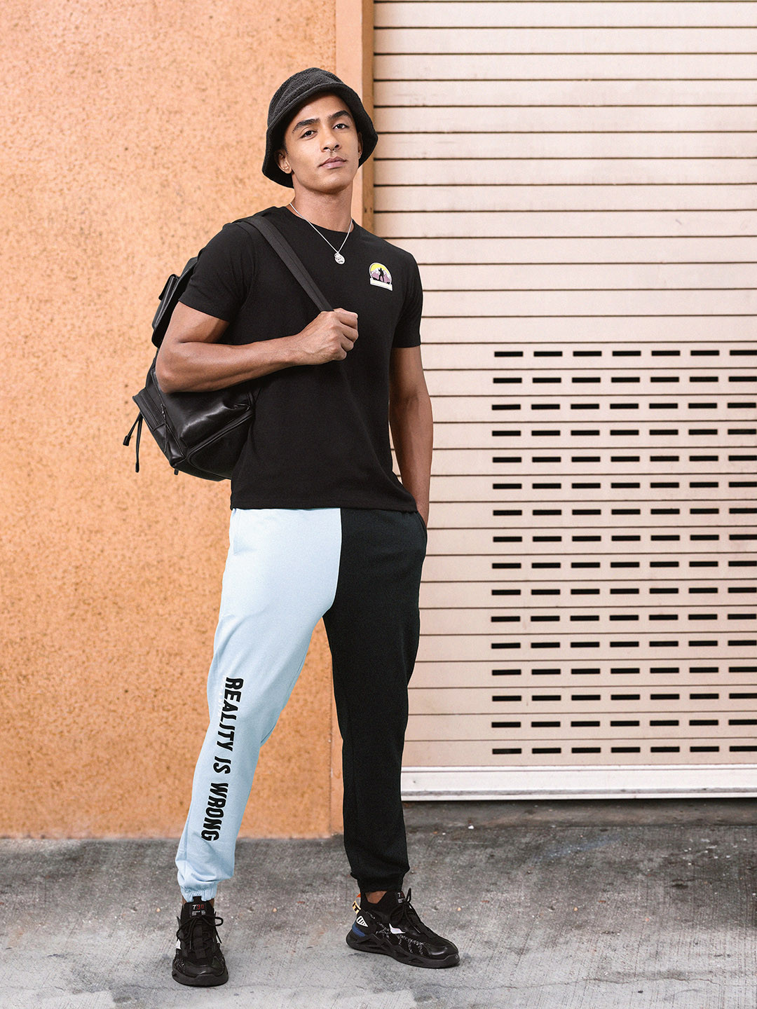 Kook N Keech Men Jet Black & Blue Mid-Rise Dynamic Blocking Joggers