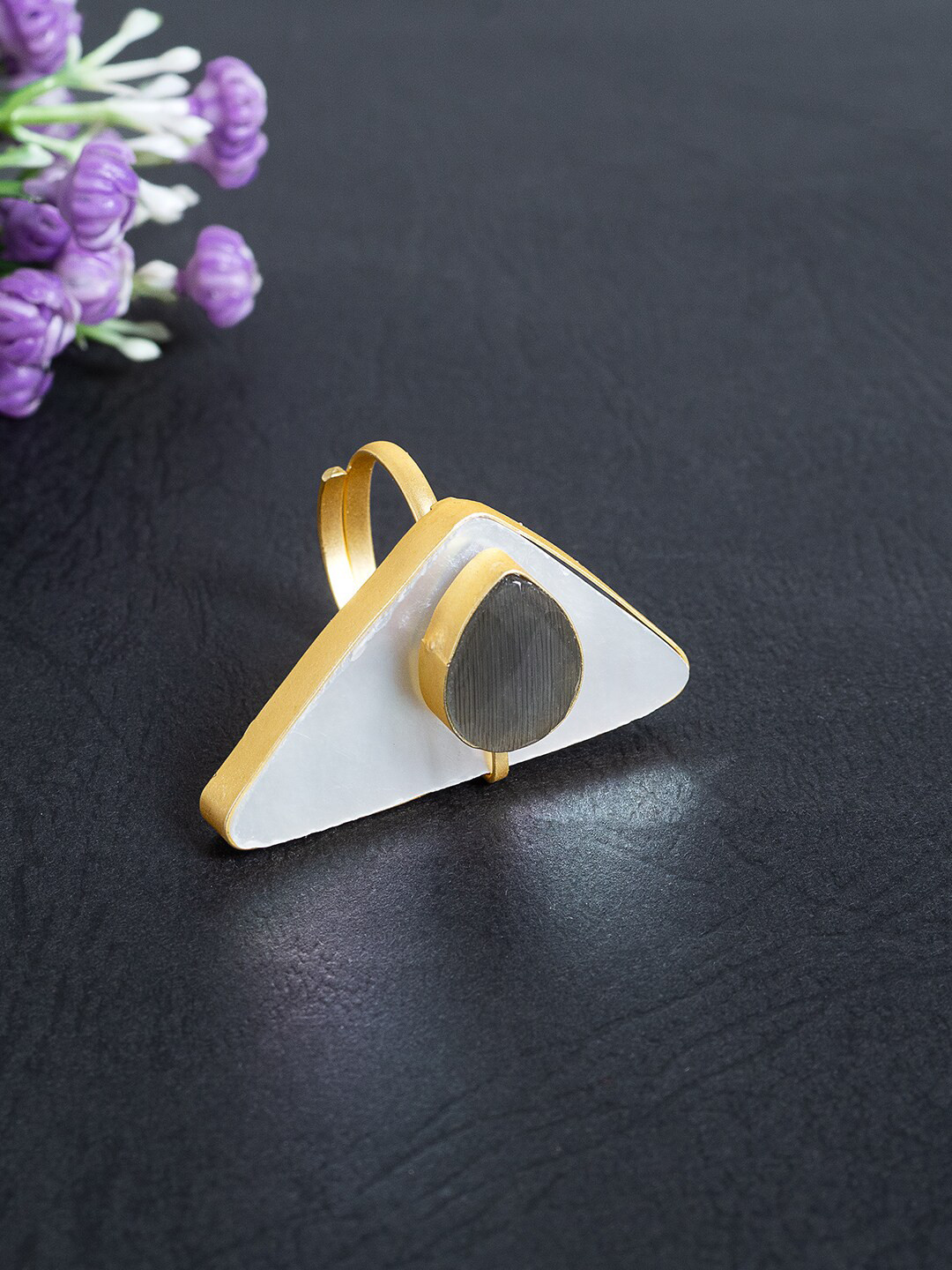 Golden Peacock Gold Plated Black Monalisa MOP Finger Ring