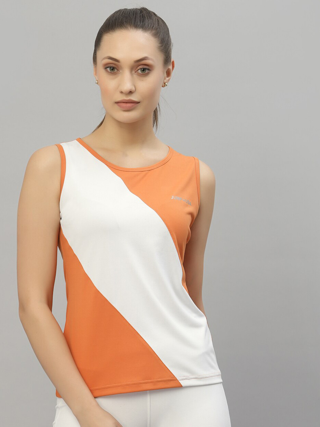 JUMP USA Women T-shirt