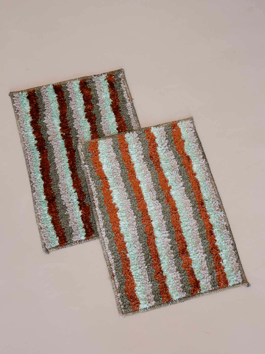 Ariana 2-Pcs Olive-Green & Rust-Orange Striped Microfibre 1600 GSM Anti-Skid Bath Rugs