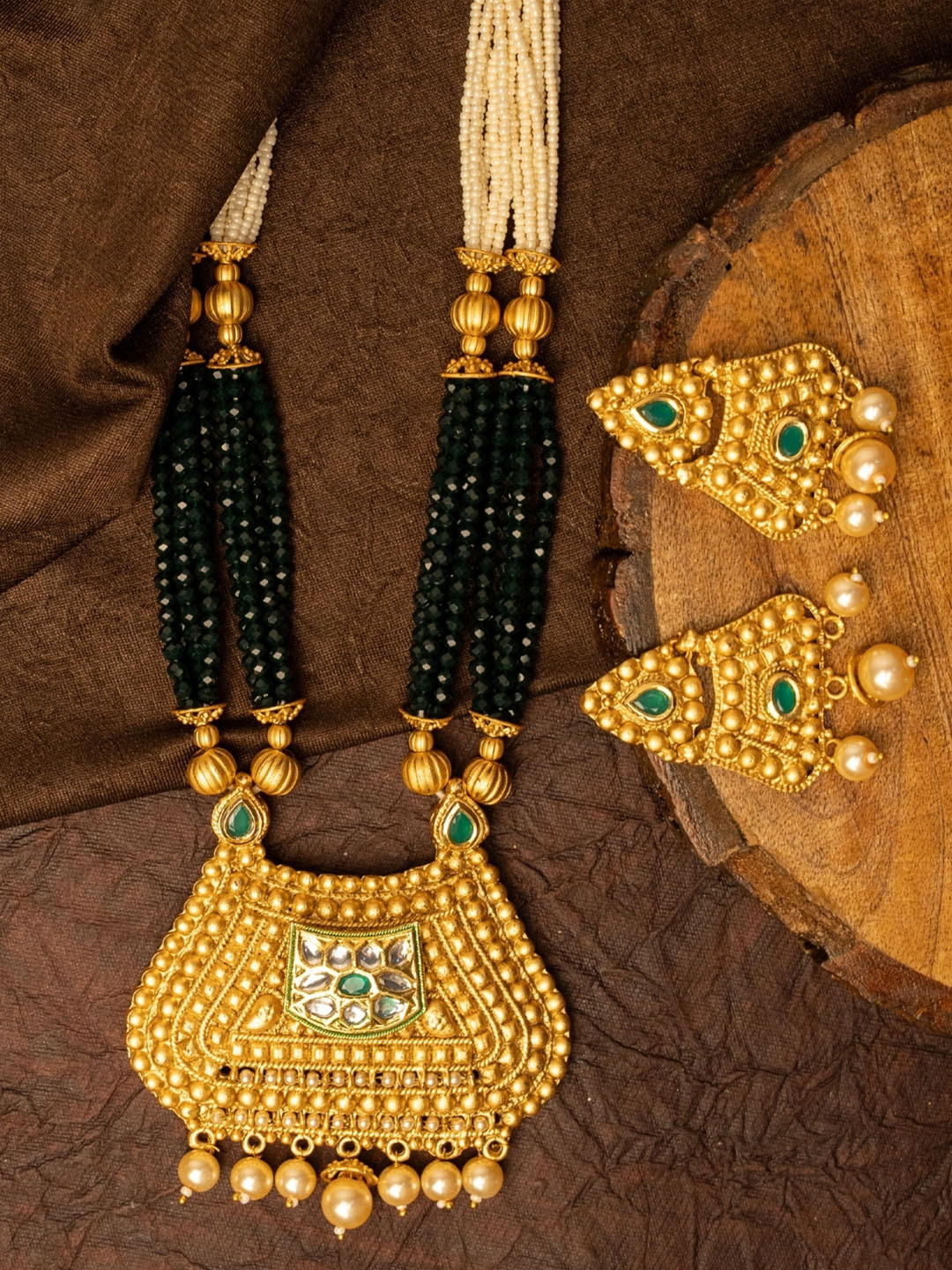 PANASH Gold-Plated Stone-Studded & Pearl Beaded Jewellery Set