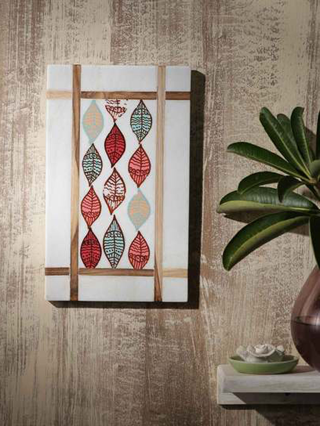 POSH-N-PLUSH White & Red Nature Love Marble Wall Art