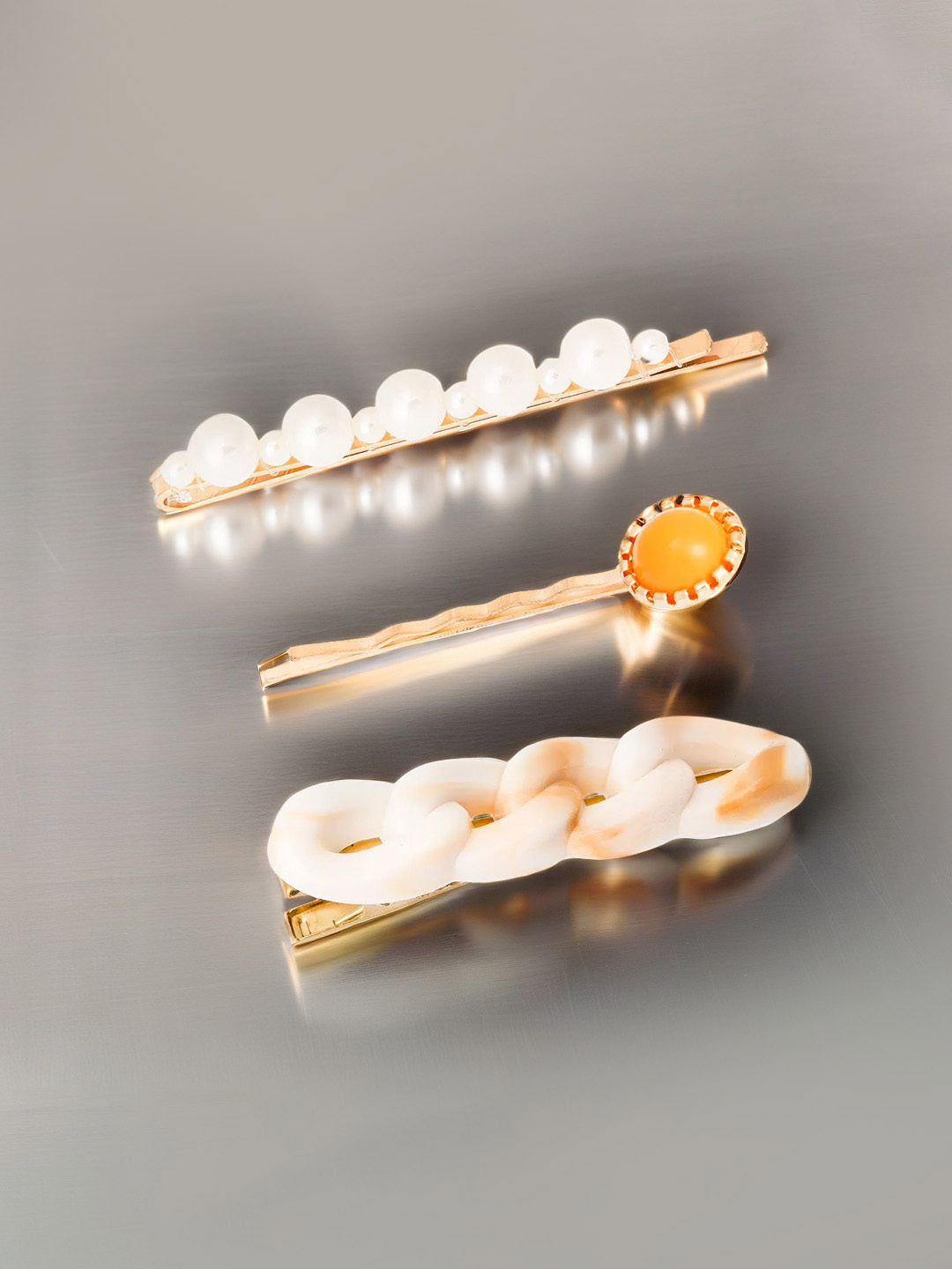 HAIR DRAMA CO. Women Set of 3 Pearls Embellished Link Chain Hair Pins & Clips