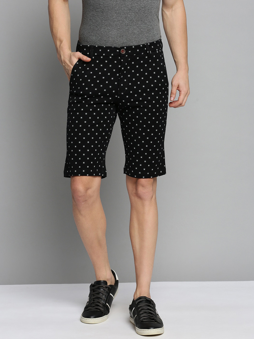 SHOWOFFFF Men Printed Cotton Chino Shorts