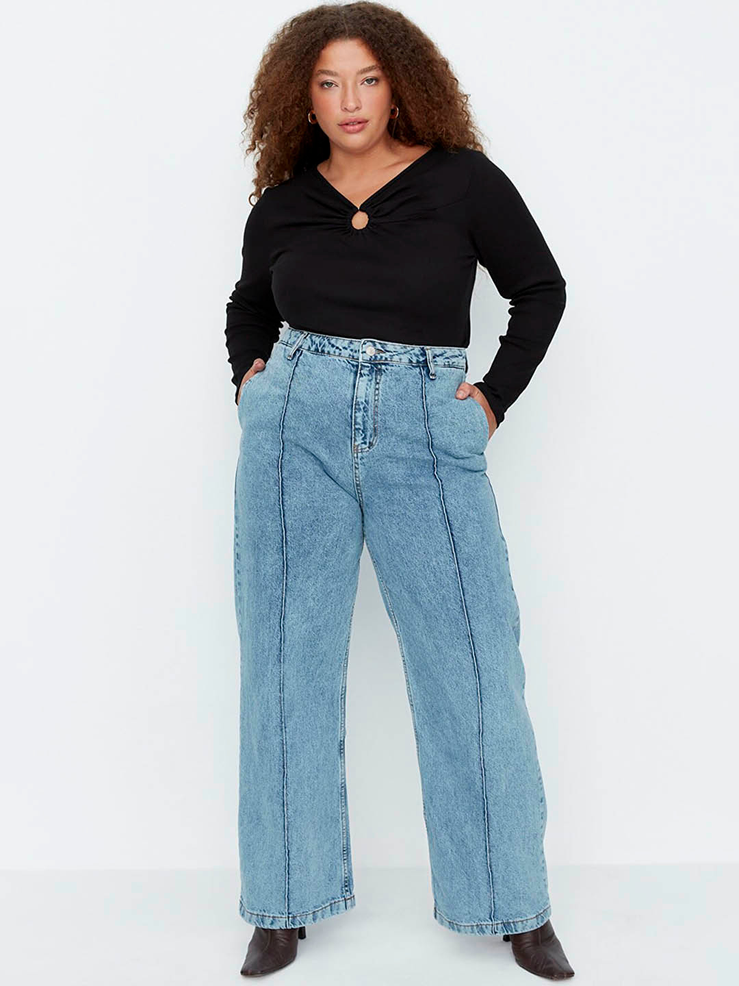 Trendyol Women Wide Leg Heavy Fade Mid-Rise Cotton Jean