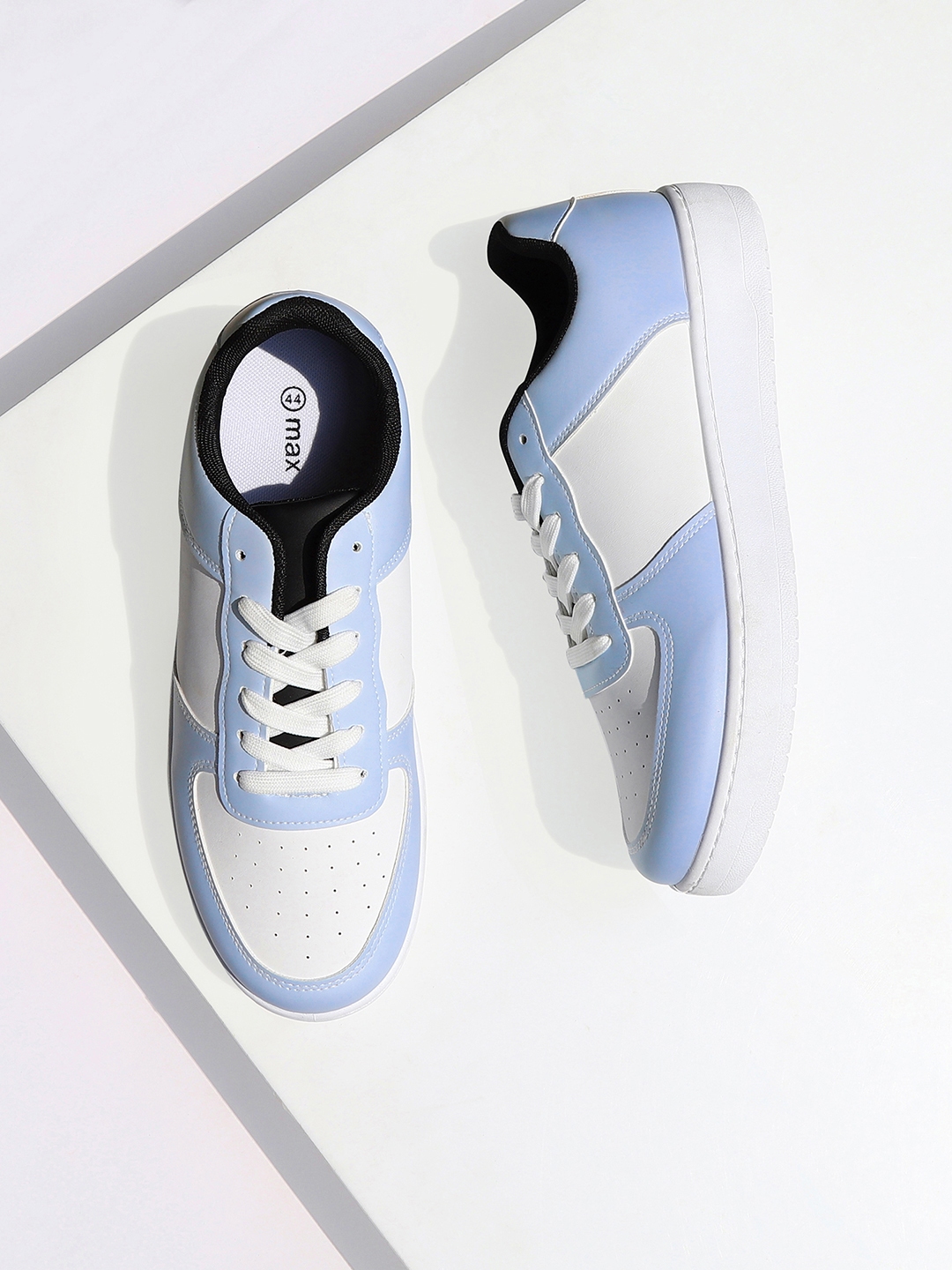 Buy max Men Sun Reactive Colour Changing Sneakers Casual Shoes for Men 21598280 Myntra